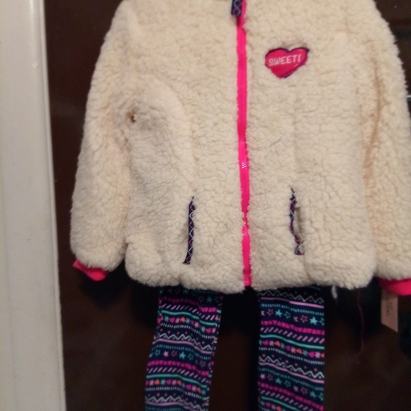 Three piece set - Picture 2 of 5